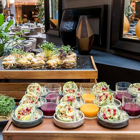 Hotel Radisson Blu Brémy